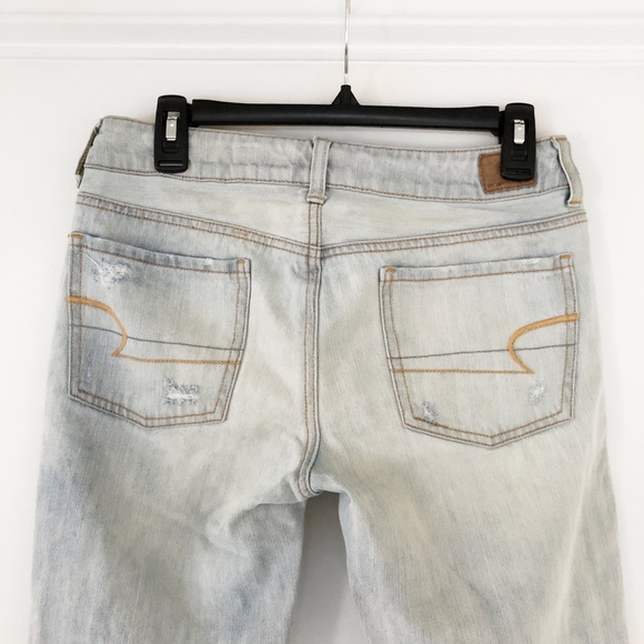 Jeans Size 2 American Eagle Boy Crop Light Wash Distressed - Picture 5 of 7
